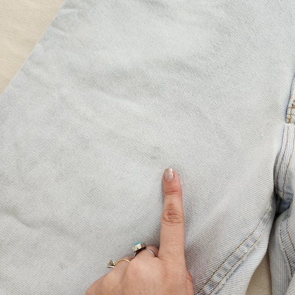 Vintage light wash high waisted jeans 32 inch waist - Picture 6 of 9